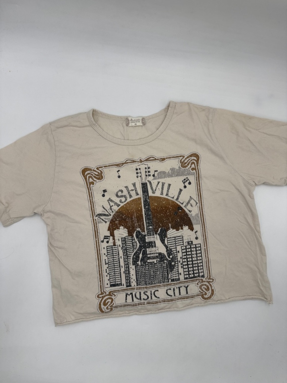 Altar’d State Nashville Music City Glitter Graphic cropped Tee XS